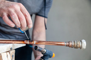Fixing a pinhole leak in copper pipe