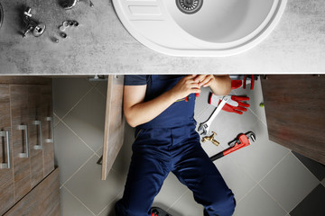 How to Become an Expert Plumber